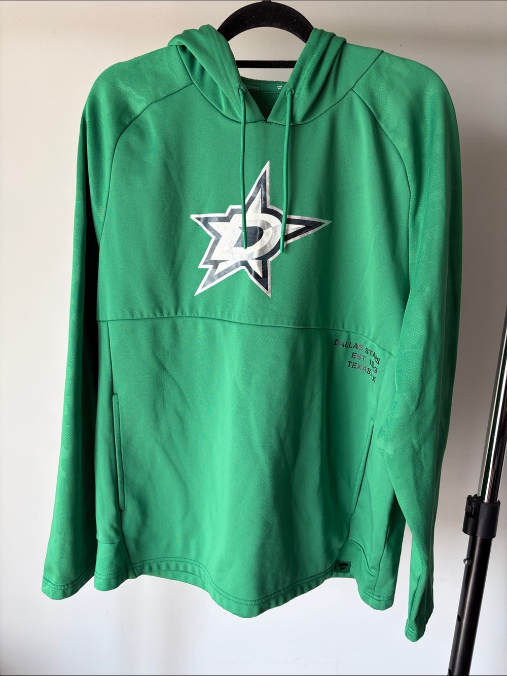 Dallas Stars Green Pullover Hoodie - NHL Logo